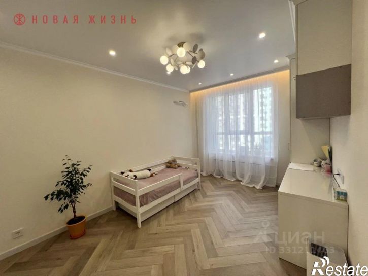 3-комн квартира ул Николая Панова, 25,  д. 25