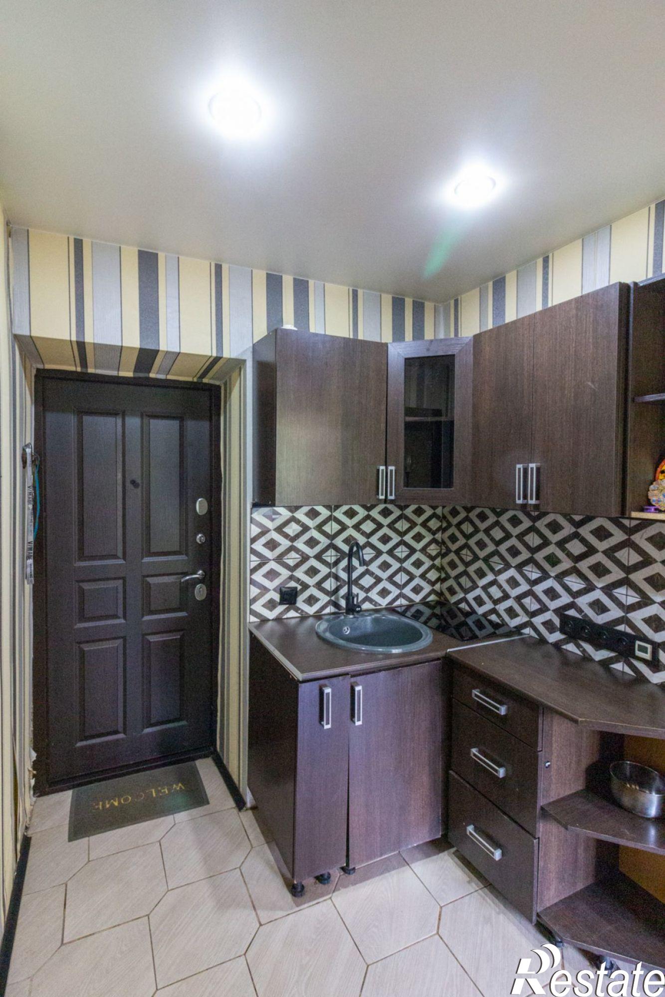 Купить комнату за 2 600 000 рублей на Кирова проспект, 36А