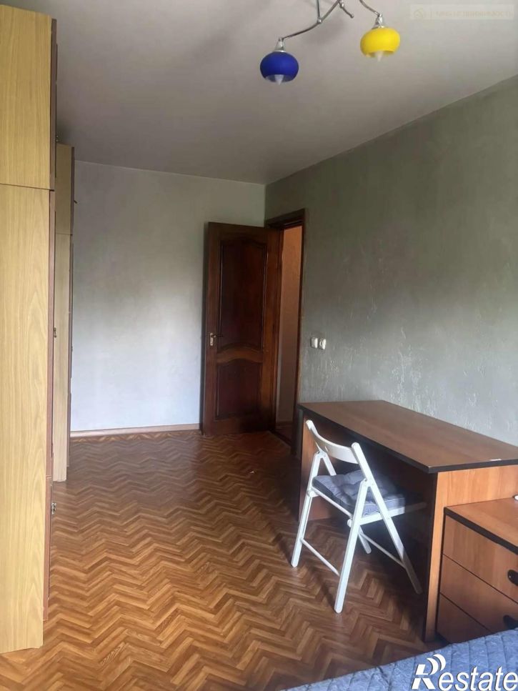 2-комн квартира Революционная улица, 52