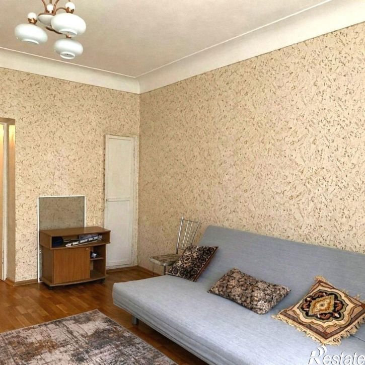 2-комн квартира улица Советской Армии, 202,  д. 202