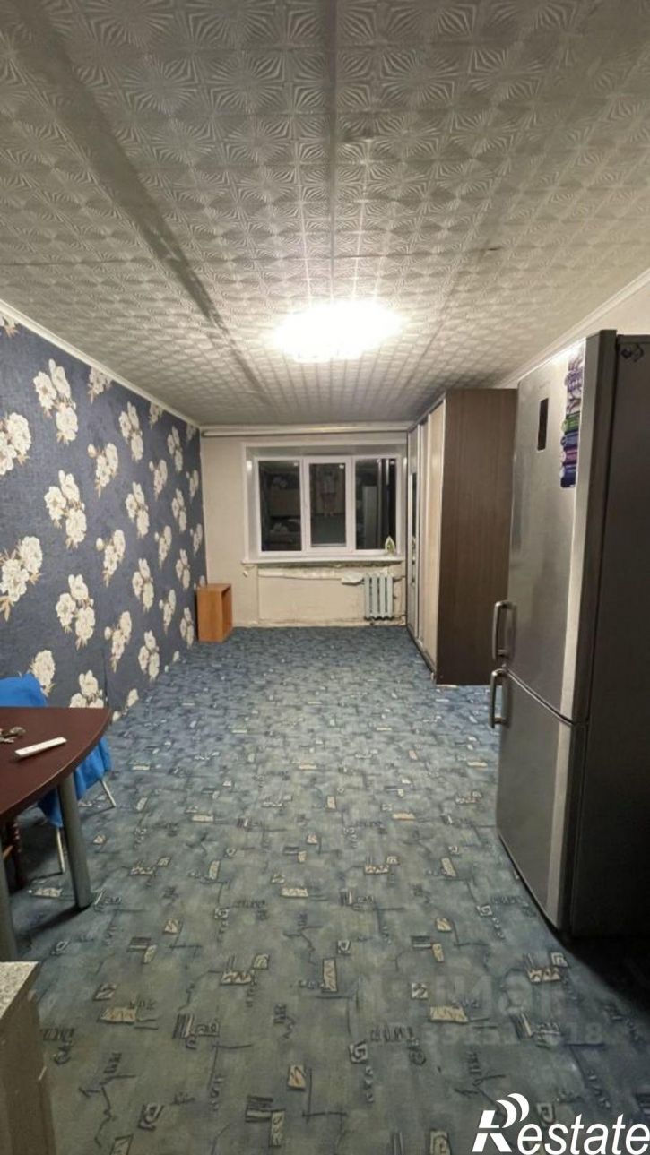 Комната Днепровская улица, 1,  д. 1