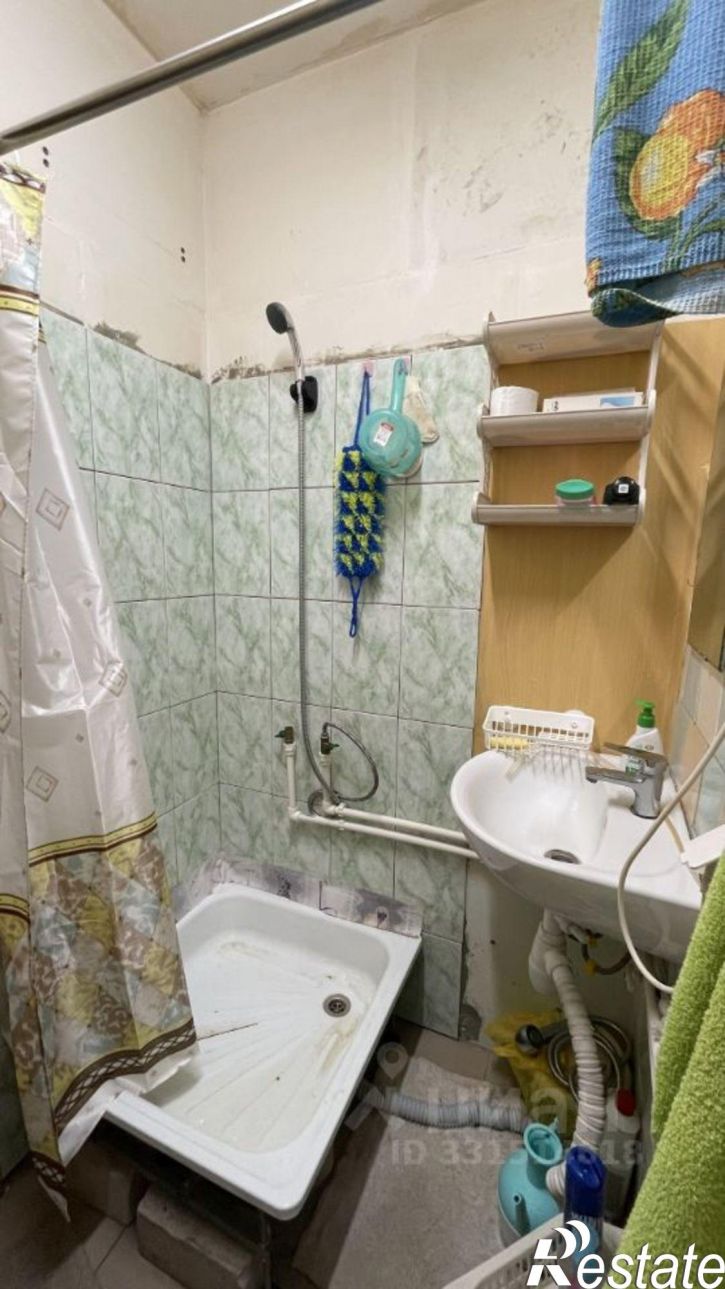 Комната Днепровская улица, 1,  д. 1