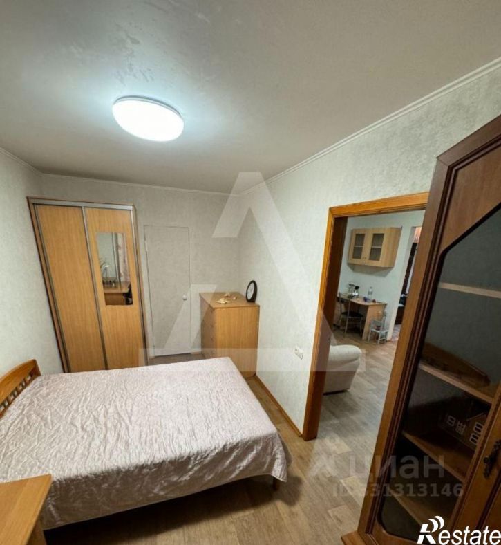 2-комн квартира Революционная улица, 56,  д. 56