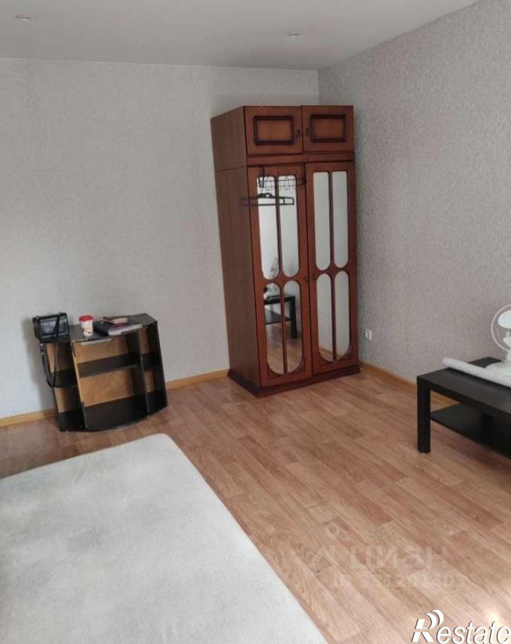 1-комн квартира Запорожская улица, 19,  д. 19
