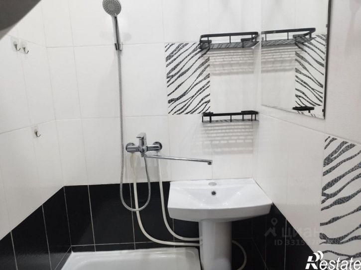 3-комн квартира ул Казачья, 27,  д. 27