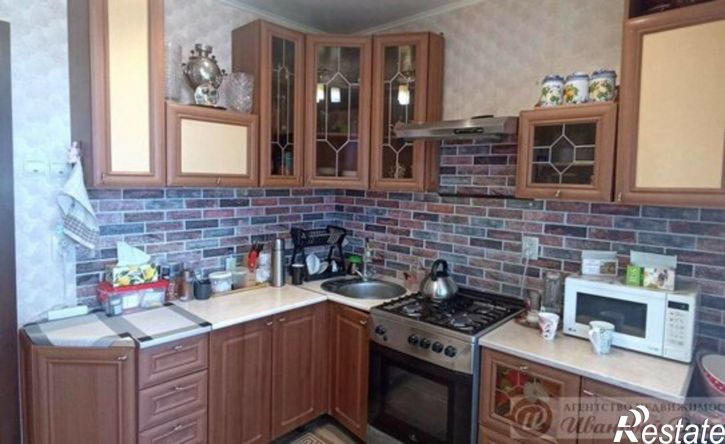 3-комн квартира улица Парижской Коммуны, 30,  д. 30
