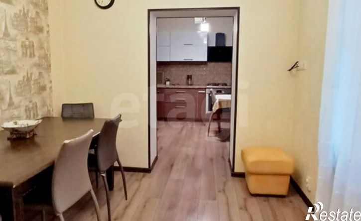 5-комн квартира ул Молодогвардейская, 42,  д. 42
