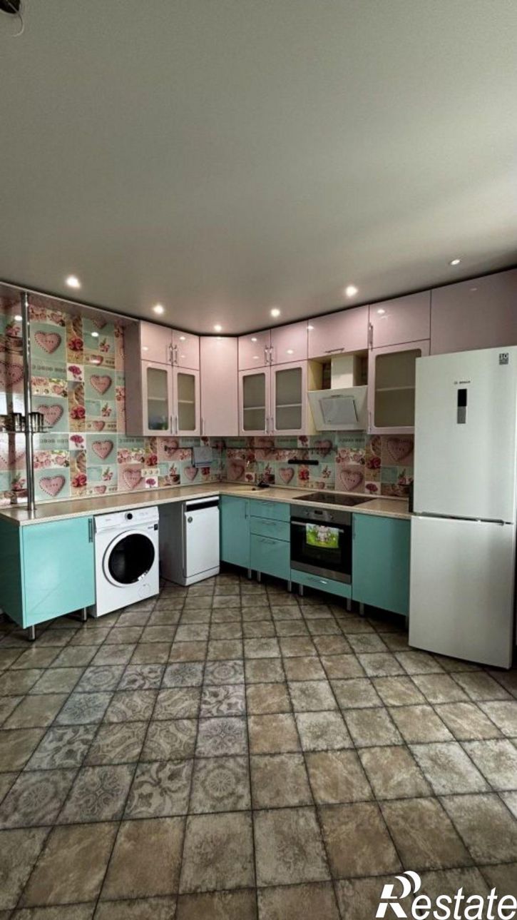 1-комн квартира ул Парижской Коммуны, 24А,  д. 24А