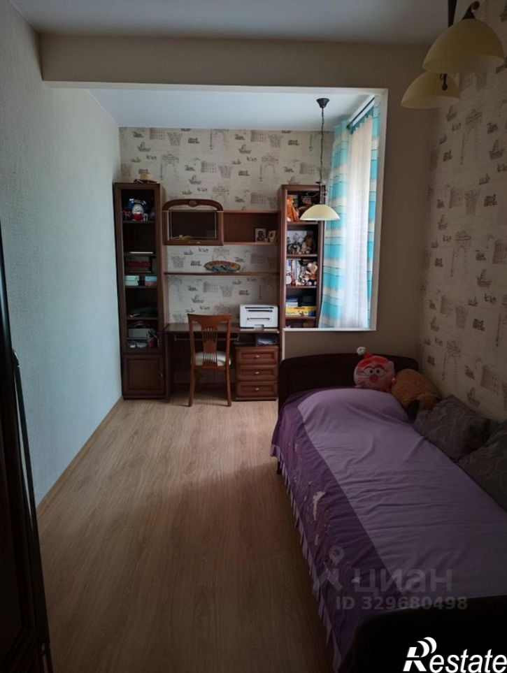 3-комн квартира улица Алексея Толстого, 72,  д. 72