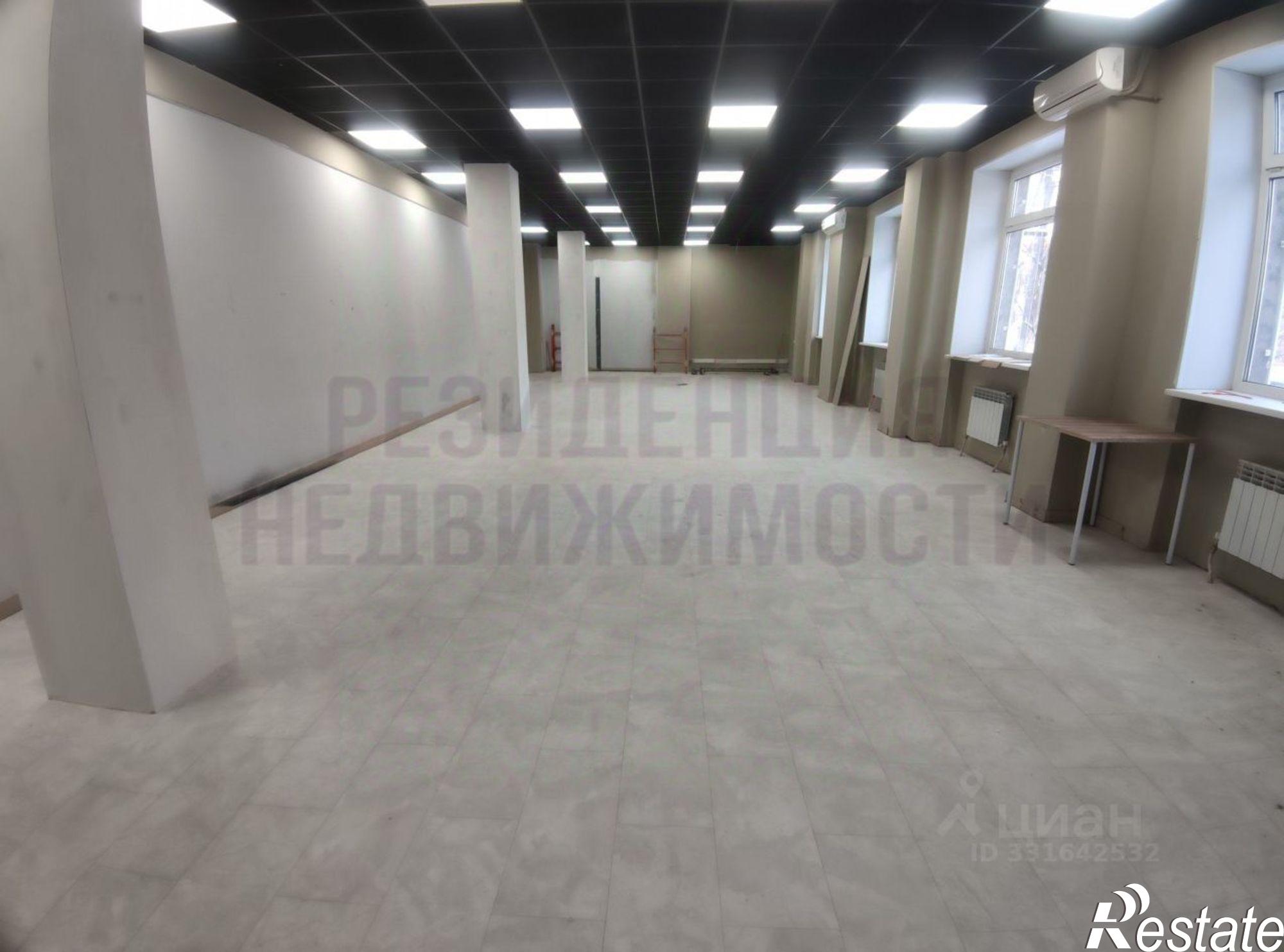 Сдать торговое помещение за 162 800 рублей на улица Мичурина, 46