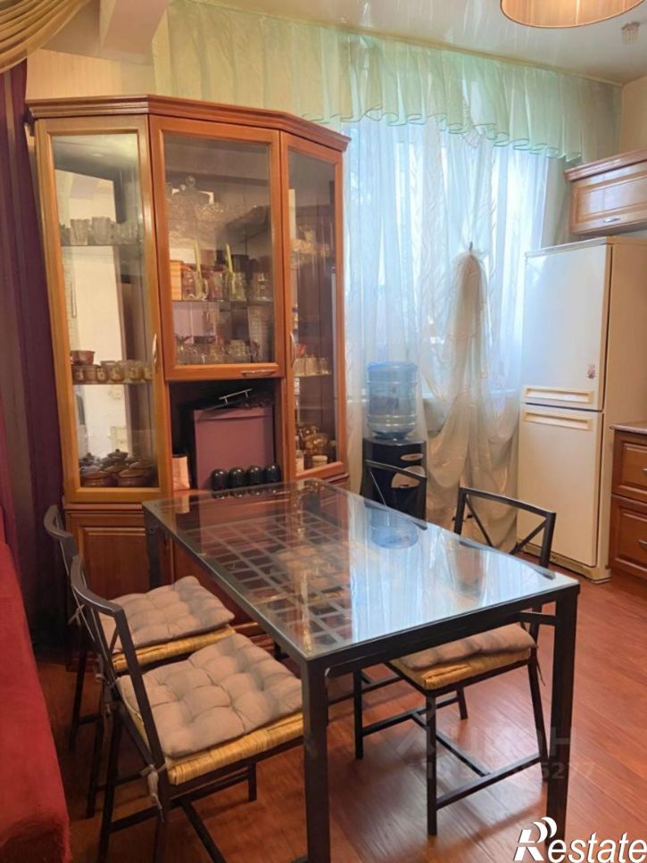 2-комн квартира 10-й кв-л, 14,  д. 14