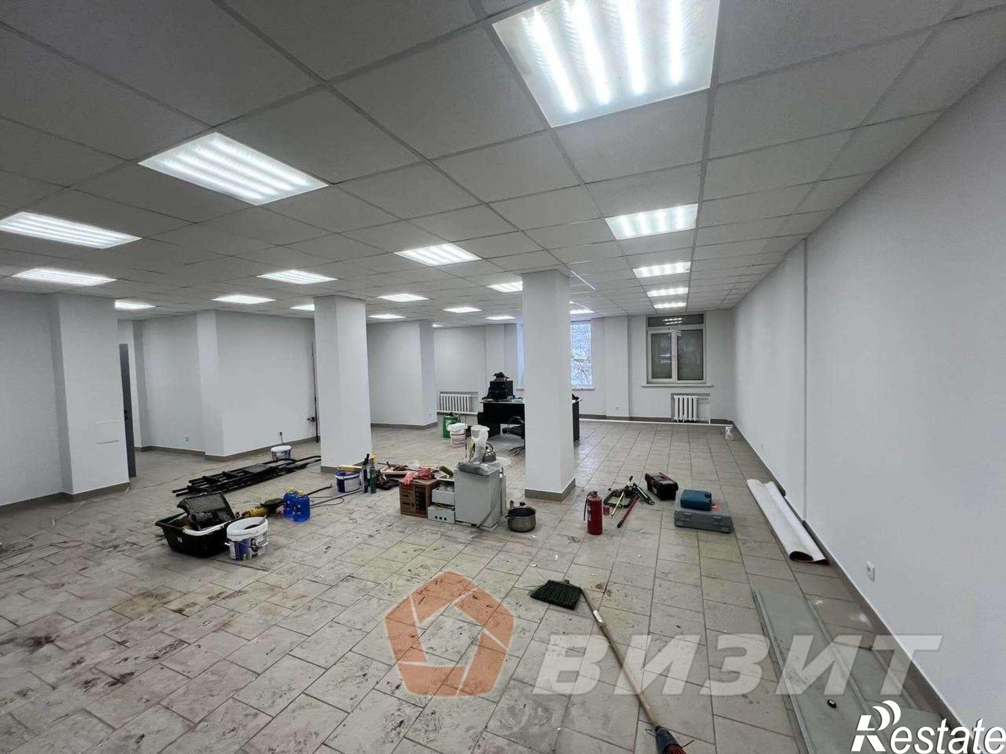 Сдать торговое помещение за 165 000 рублей на Советской Армии улица, 167