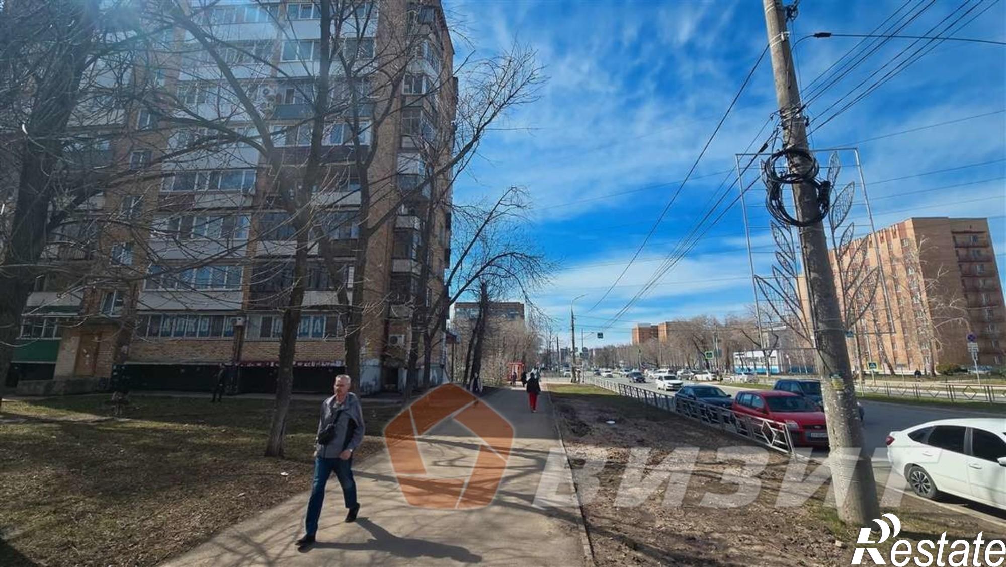 Купить торговое помещение за 15 000 000 рублей на Гагарина улица, 33