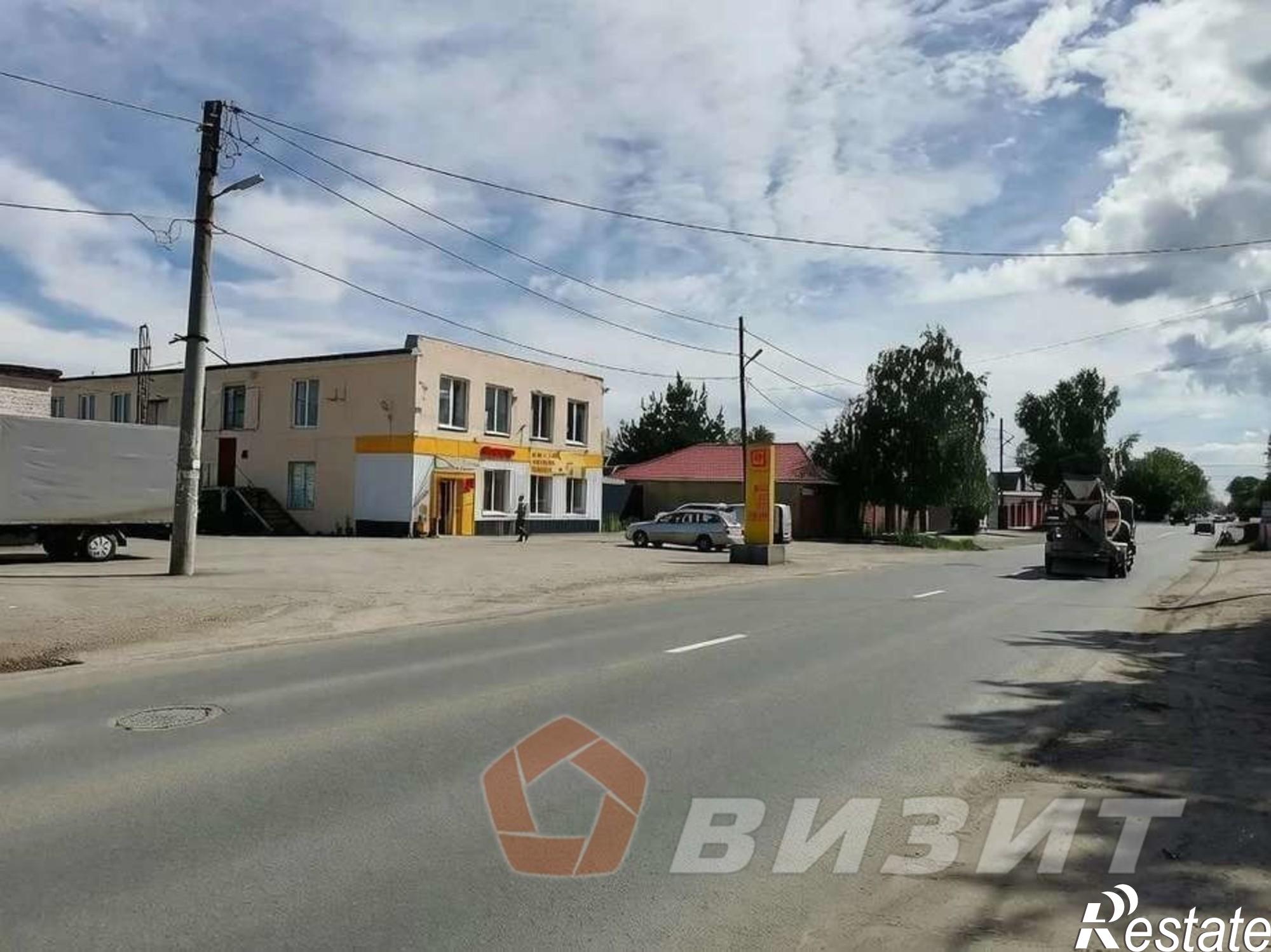 Купить торговое помещение за 33 000 000 рублей на Чекистов улица, 140