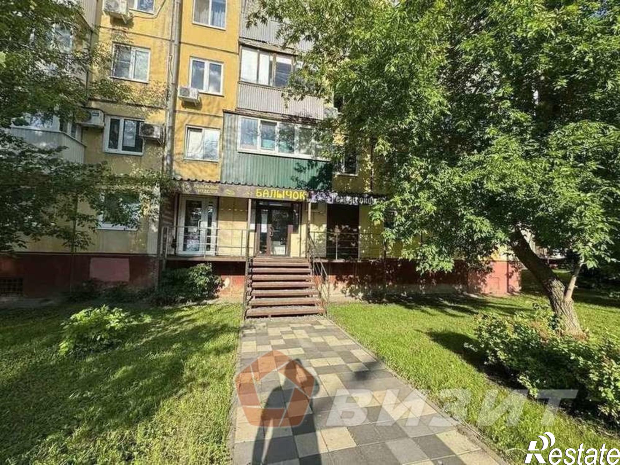 Сдать торговое помещение за 21 000 рублей на Авроры улица, 111