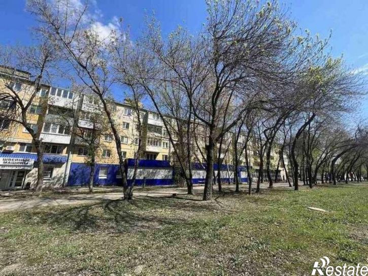 Торговое помещение Советской Армии улица, 167