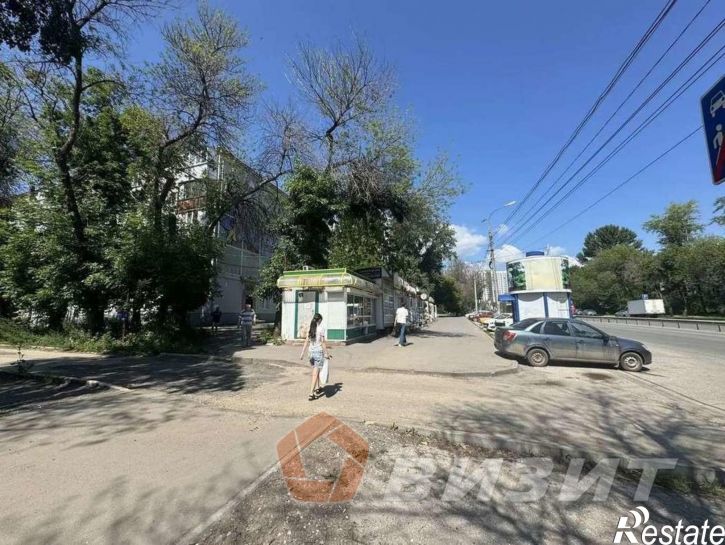 Торговое помещение Советской Армии улица, 148