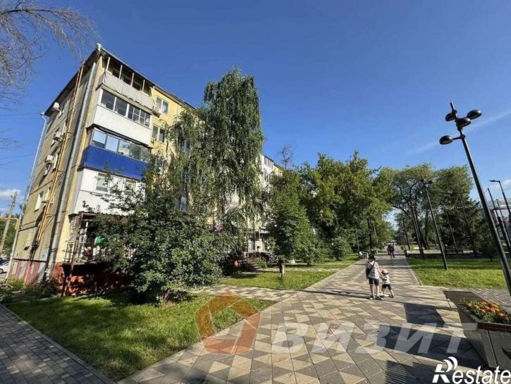 Торговое помещение Авроры улица, 111