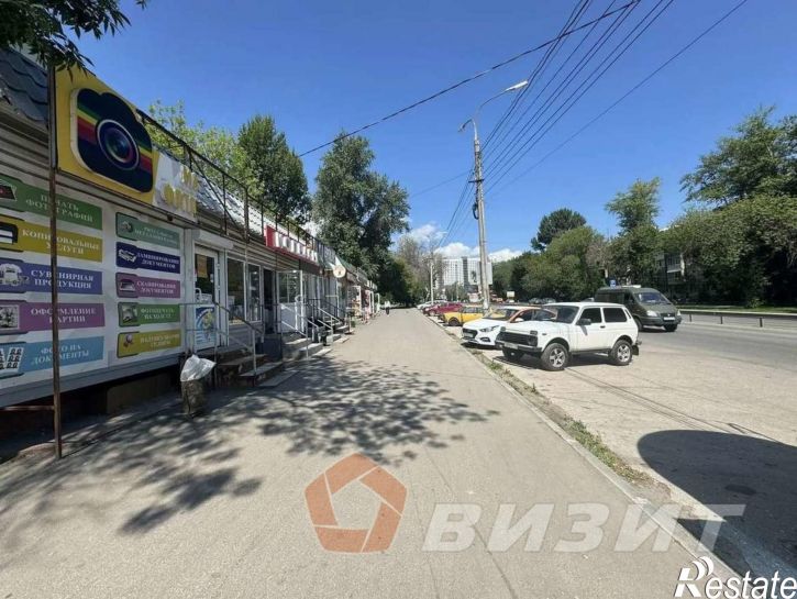Торговое помещение Советской Армии улица, 148