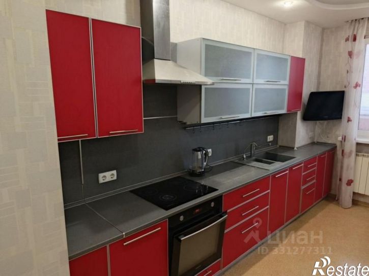 2-комн квартира ул Революционная, 4,  д. 4