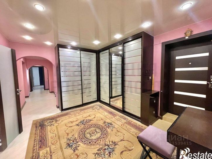 4-комн квартира ул Губанова, 32,  д. 32