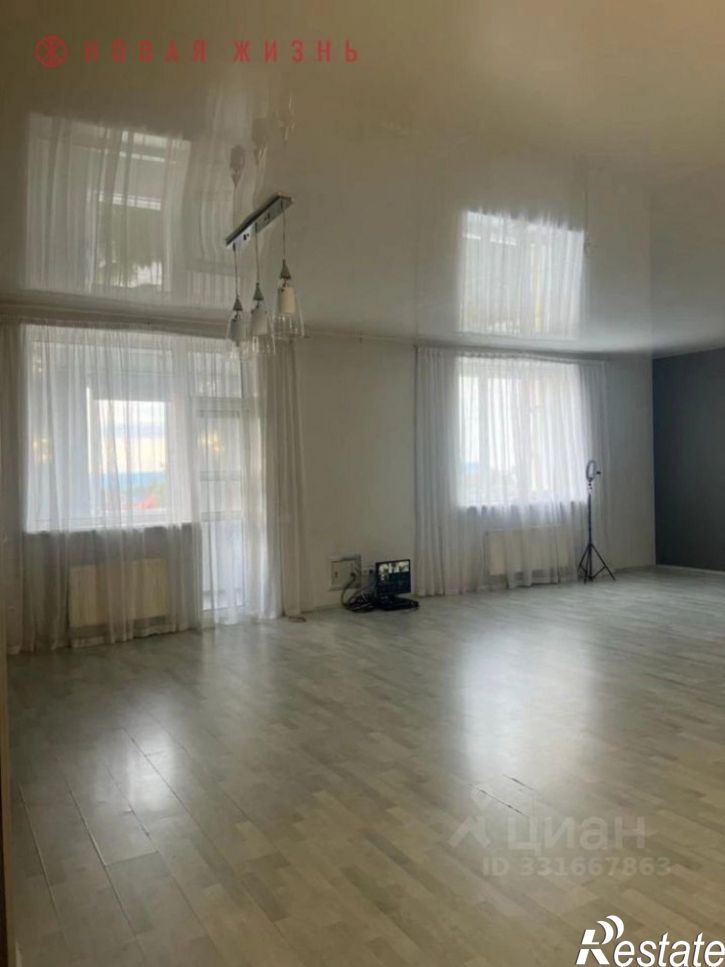3-комн квартира пр-ка 8-я, 60,  д. 60