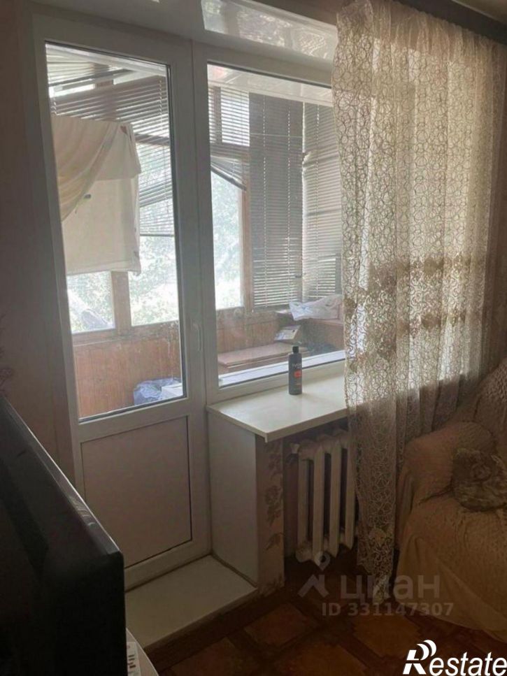 2-комн квартира 11-й кв-л, 20,  д. 20