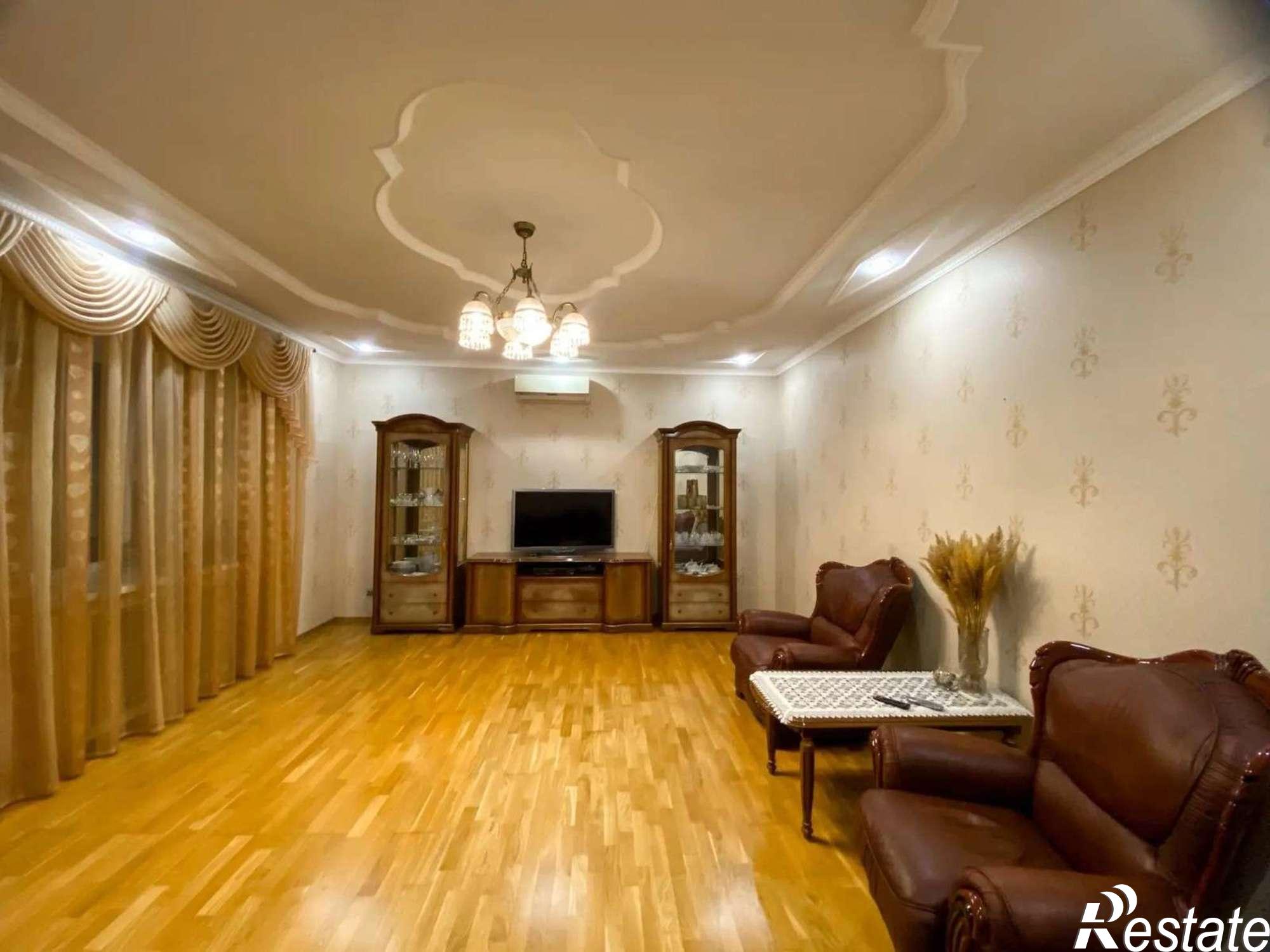 Купить квартиру за 22 000 000 рублей на Солнечная улица, 53