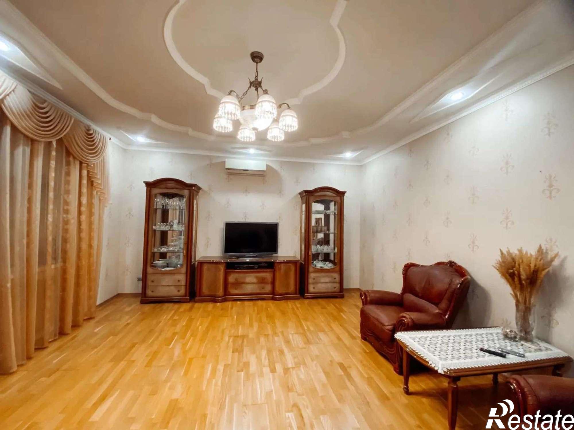 Купить квартиру за 22 000 000 рублей на Солнечная улица, 53