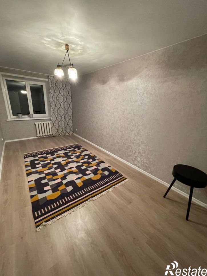 3-комн квартира Авроры улица, 181
