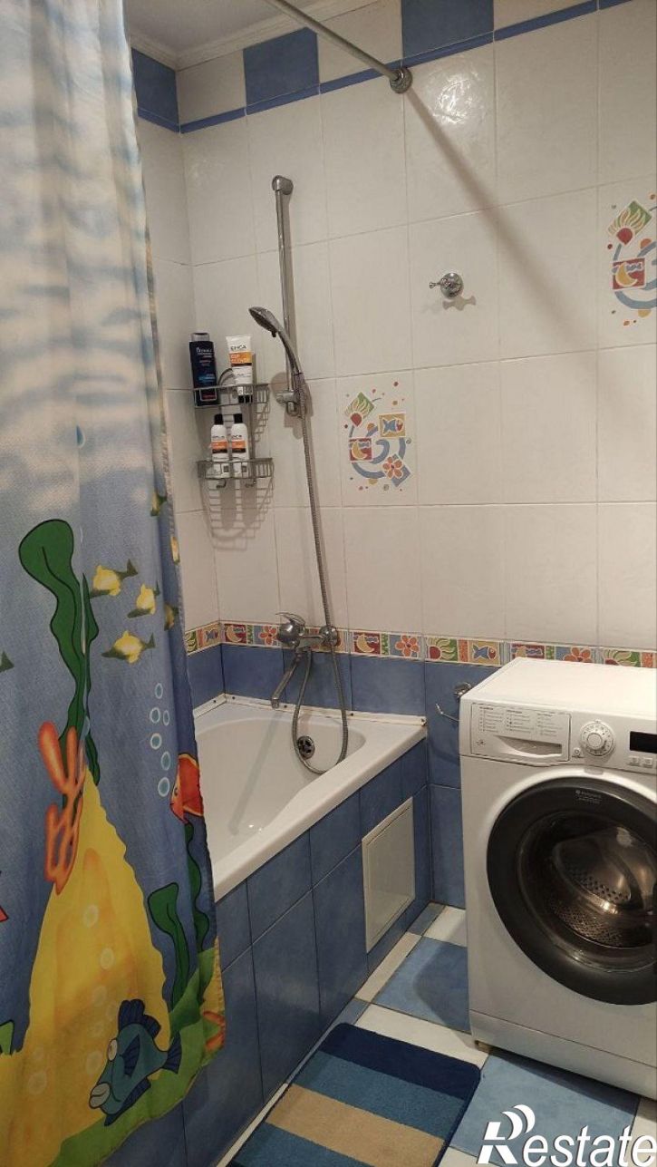 3-комн квартира Академика Платонова улица, 10к2