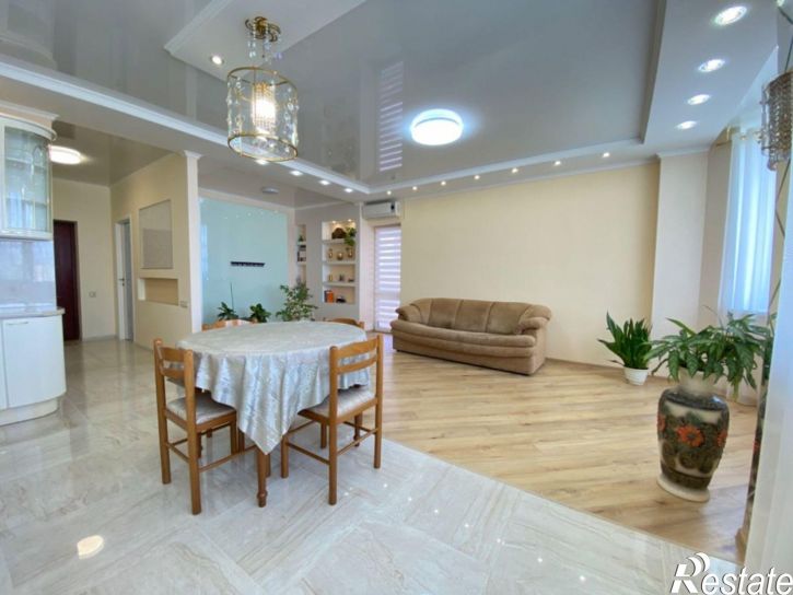 Студия Молодежная улица, 8Б
