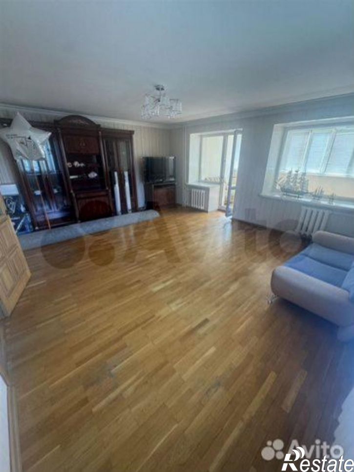 4-комн квартира Больничная улица, 37