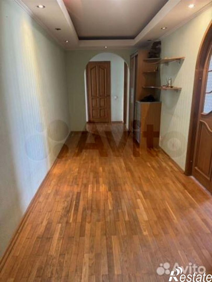 4-комн квартира Больничная улица, 37
