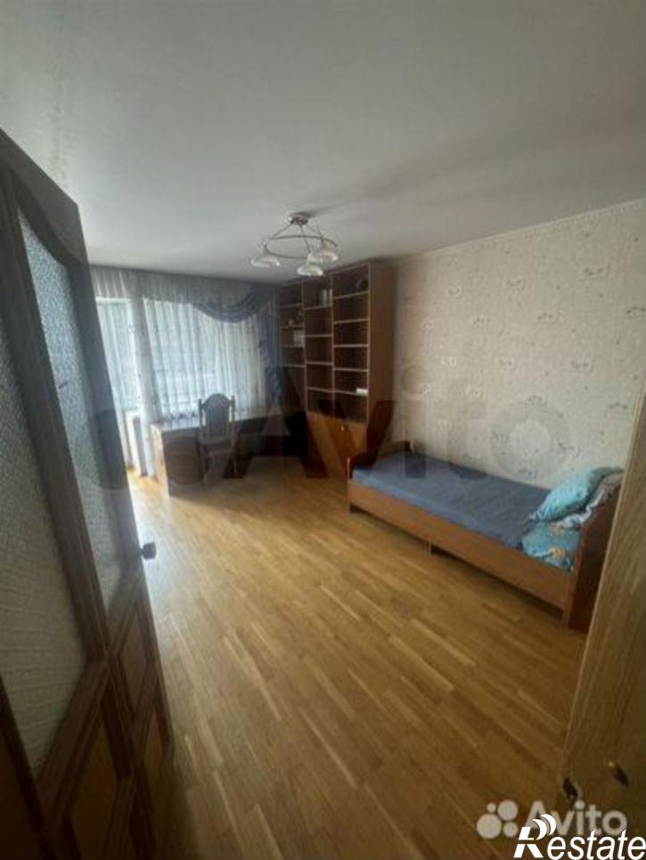 4-комн квартира Больничная улица, 37