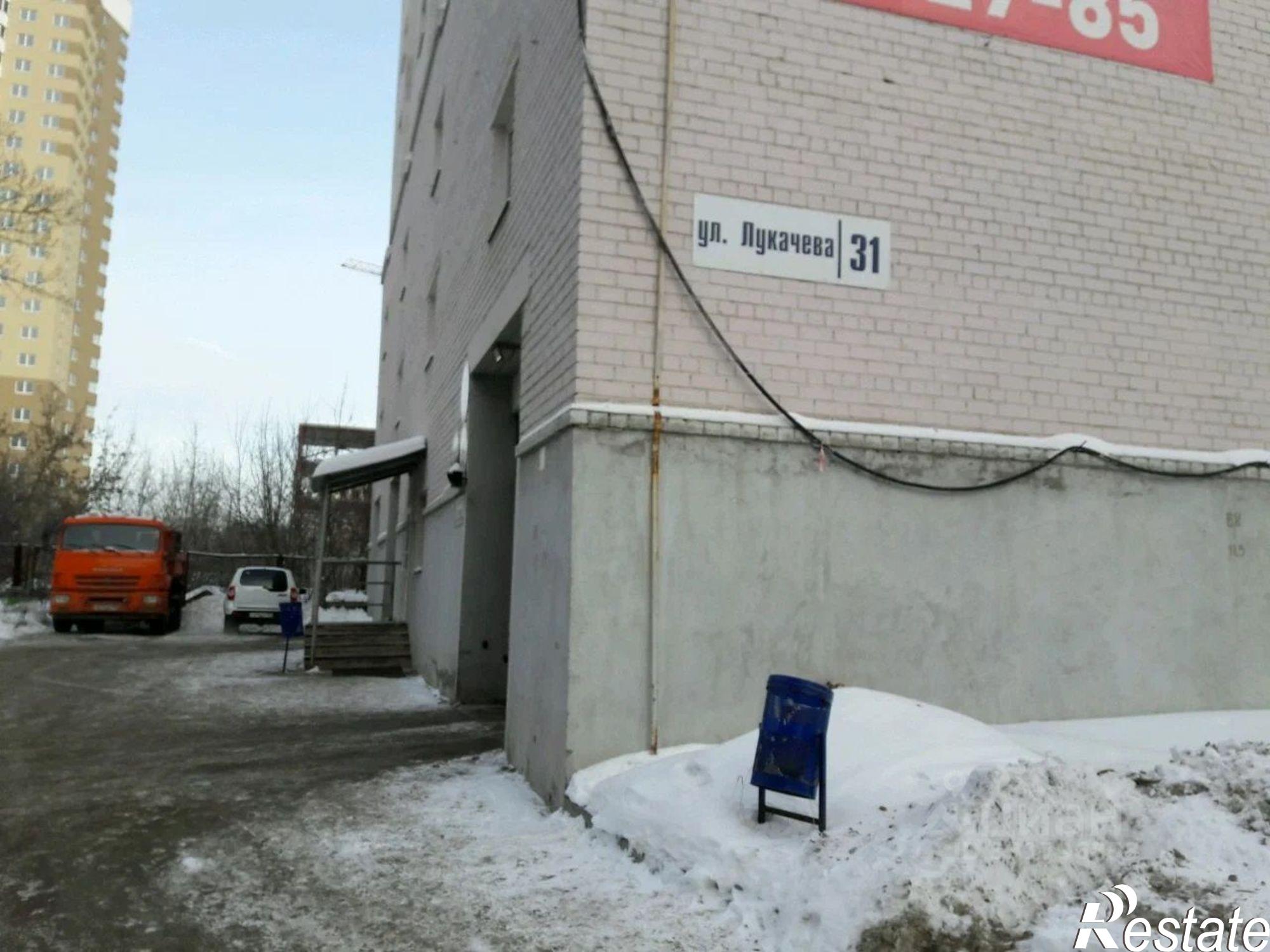 Сдать гараж, место в паркинге за 6 000 рублей на ул Лукачева, 31