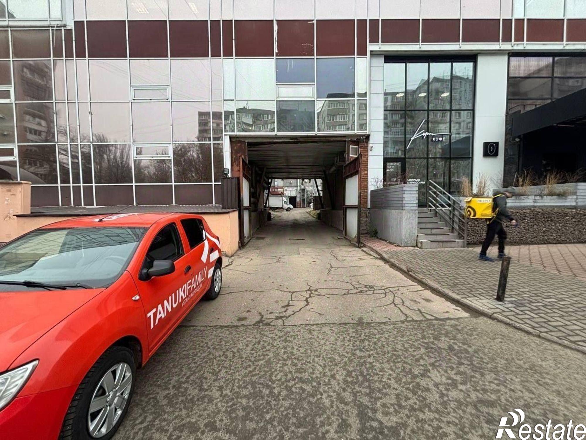 Купить ОСЗ, отдельно стоящее здание за 499 007 000 рублей на ул Дачная, 2