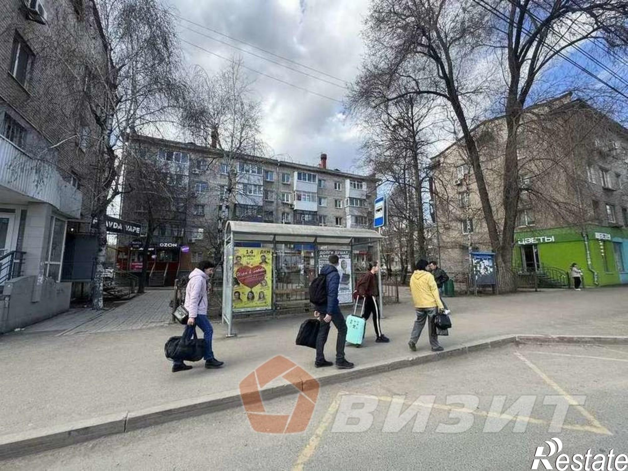 Сдать торговое помещение за 60 000 рублей на Победы улица, 126
