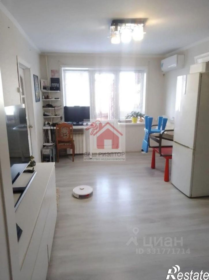 2-комн квартира ул Волгина, 122,  д. 122