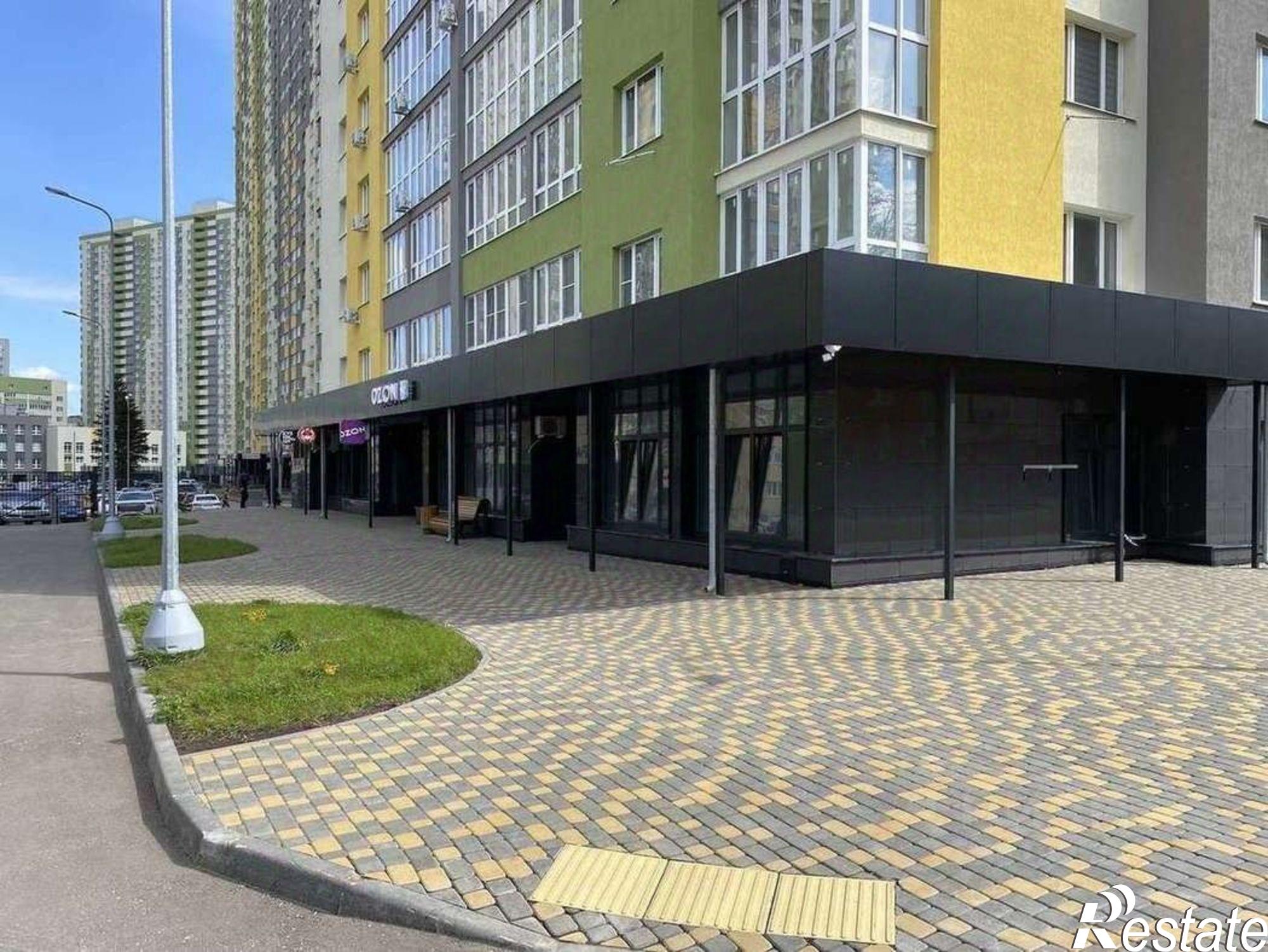 Купить торговое помещение за 25 250 000 рублей на ул Революционная, 101