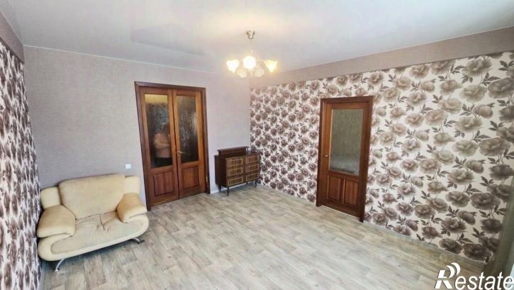 4-комн квартира ул Ново-Вокзальная, 9,  д. 9