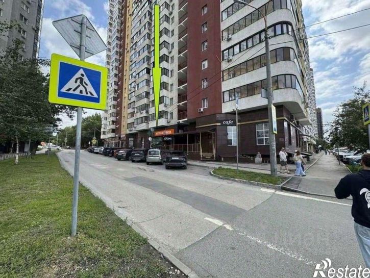 Торговое помещение ул Революционная, 4,  д. 4