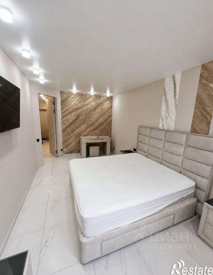 2-комн квартира пр-кт Карла Маркса, 196,  д. 196