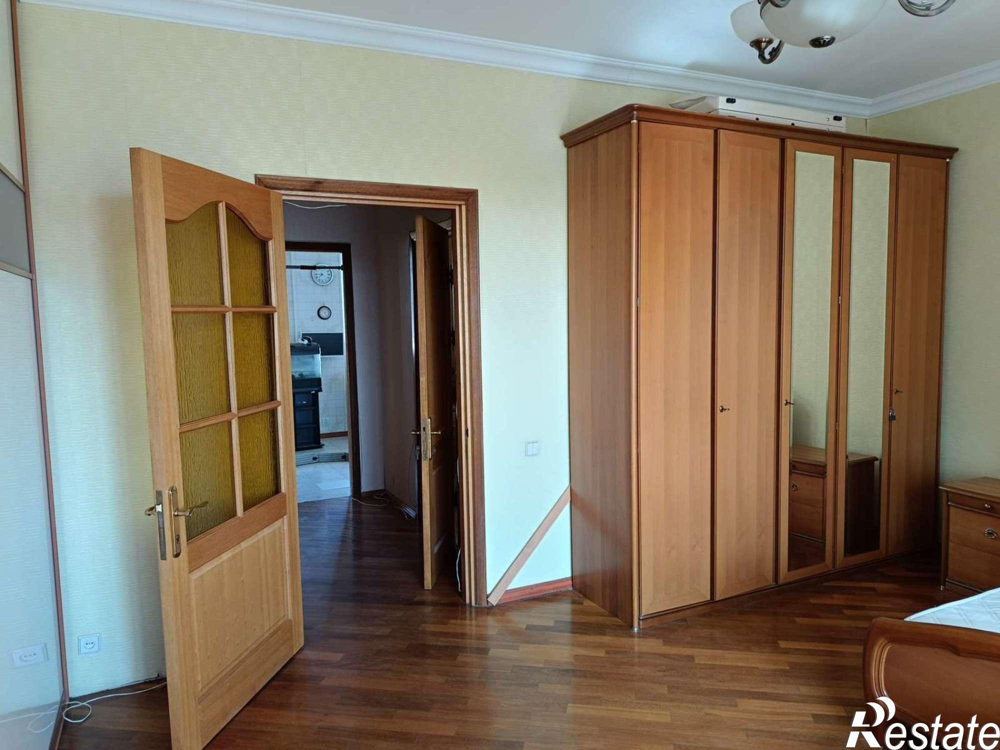 Купить квартиру за 10 000 000 рублей на Больничная улица, 39