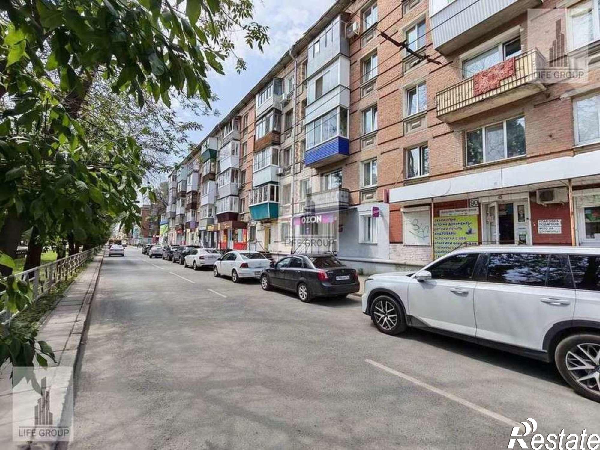 Купить торговое помещение за 7 390 000 рублей на Металлургов проспект, 92