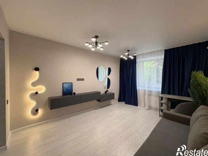 2-комн квартира Карла Маркса проспект, 318