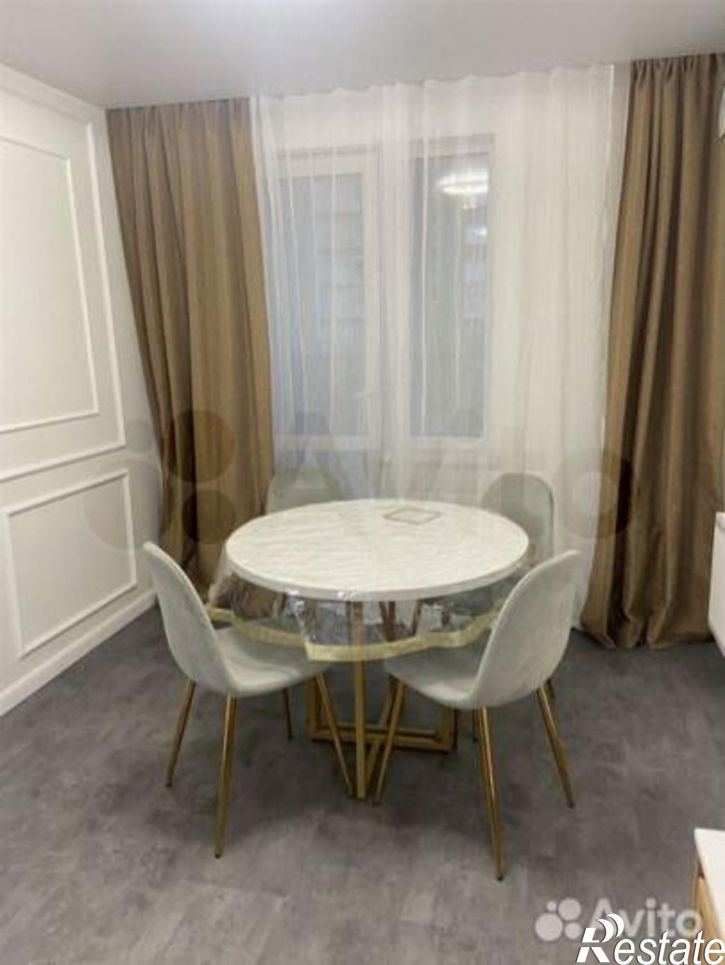 2-комн квартира Революционная улица, 101Вк1