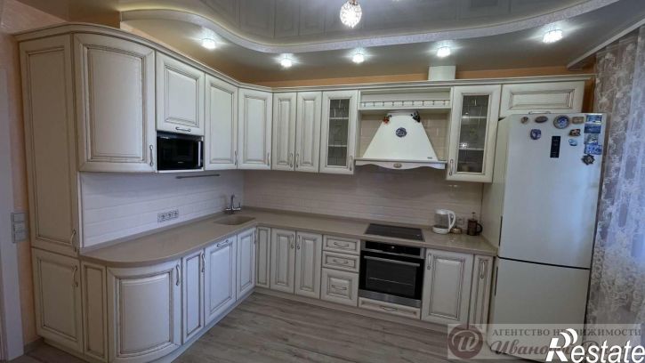 3-комн квартира Осетинская улица, 8