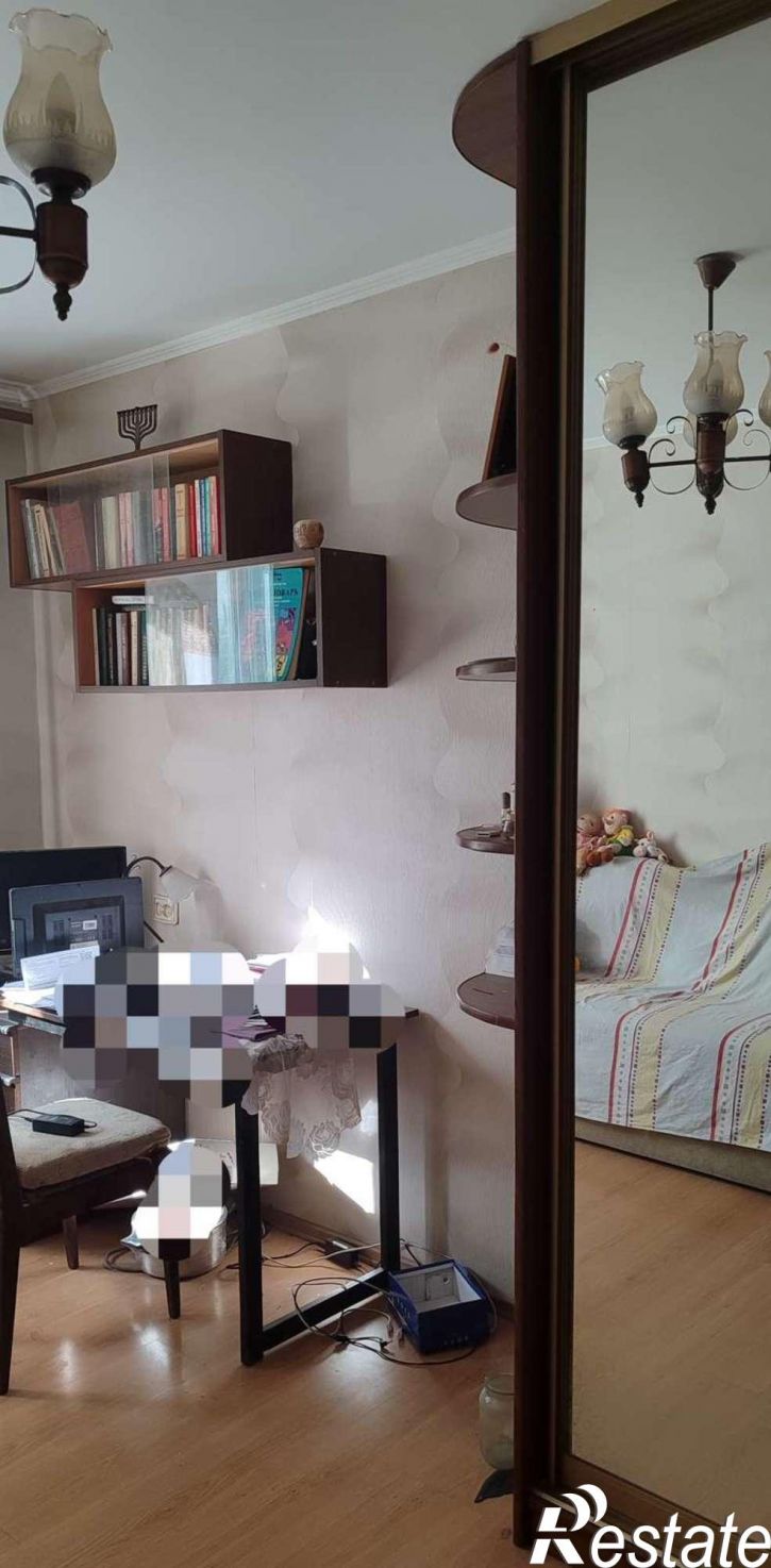 3-комн квартира Осипенко улица, 8
