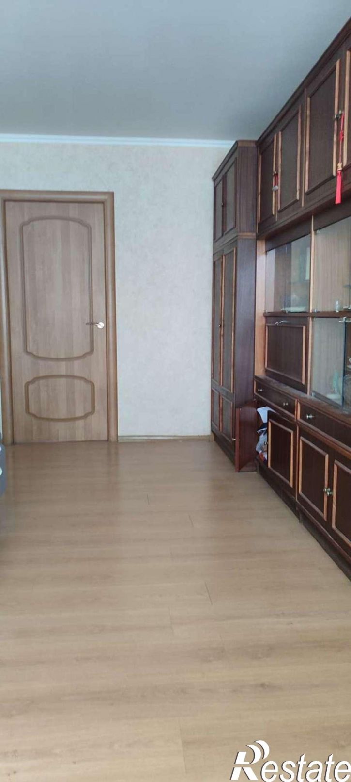 3-комн квартира Осипенко улица, 8